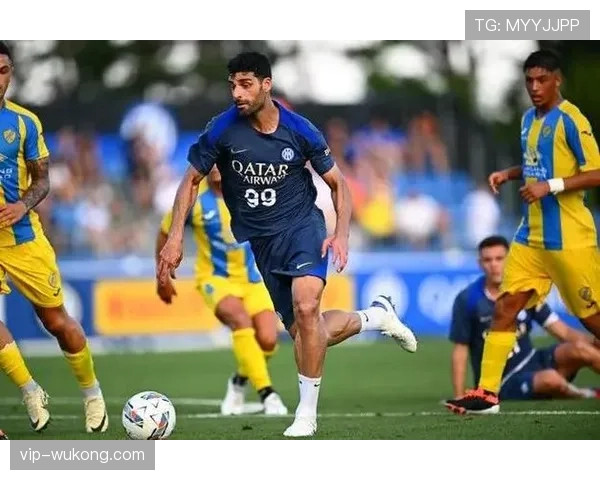 中卫与中场位置互换创新 国米推进战术制造混乱