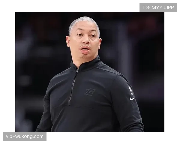 泰伦卢末节关键时刻不叫暂停 信任加兰处理球收奇效 泰伦卢末节关键时刻不叫暂停 信任加兰处理球收奇效